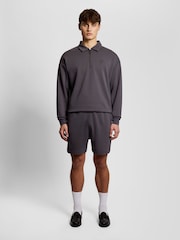Lyle & Scott Relaxed Collared Interlock Sweatshirt - תמונה 2 מתוך 6