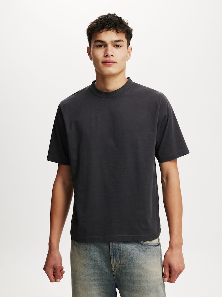 Cotton On Black Cropped Fit T-Shirt - Image 1 of 6