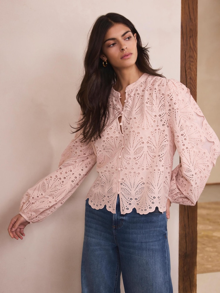 Rosa - Mint Velvet Cotton Broderie Detail Blouse - Imagen 2 de 8