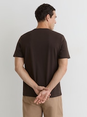 Reiss Coco Brown Dayton Cotton V-neck Tailored-Fit T-Shirt - Image 5 of 6