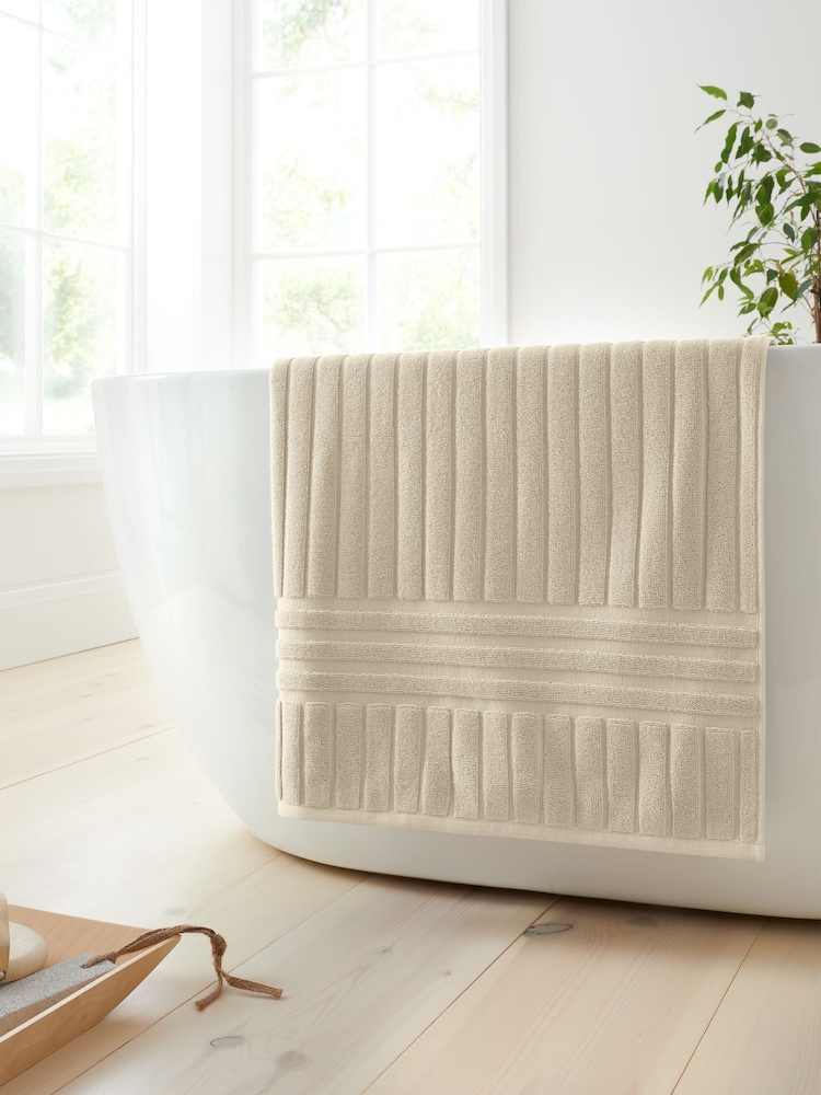 Bianca Hotel Stripe Cotton Collection Towel - صورة 1 من 3 Bianca Hotel Stripe Cotton Collection Towel - صورة 1 من 3