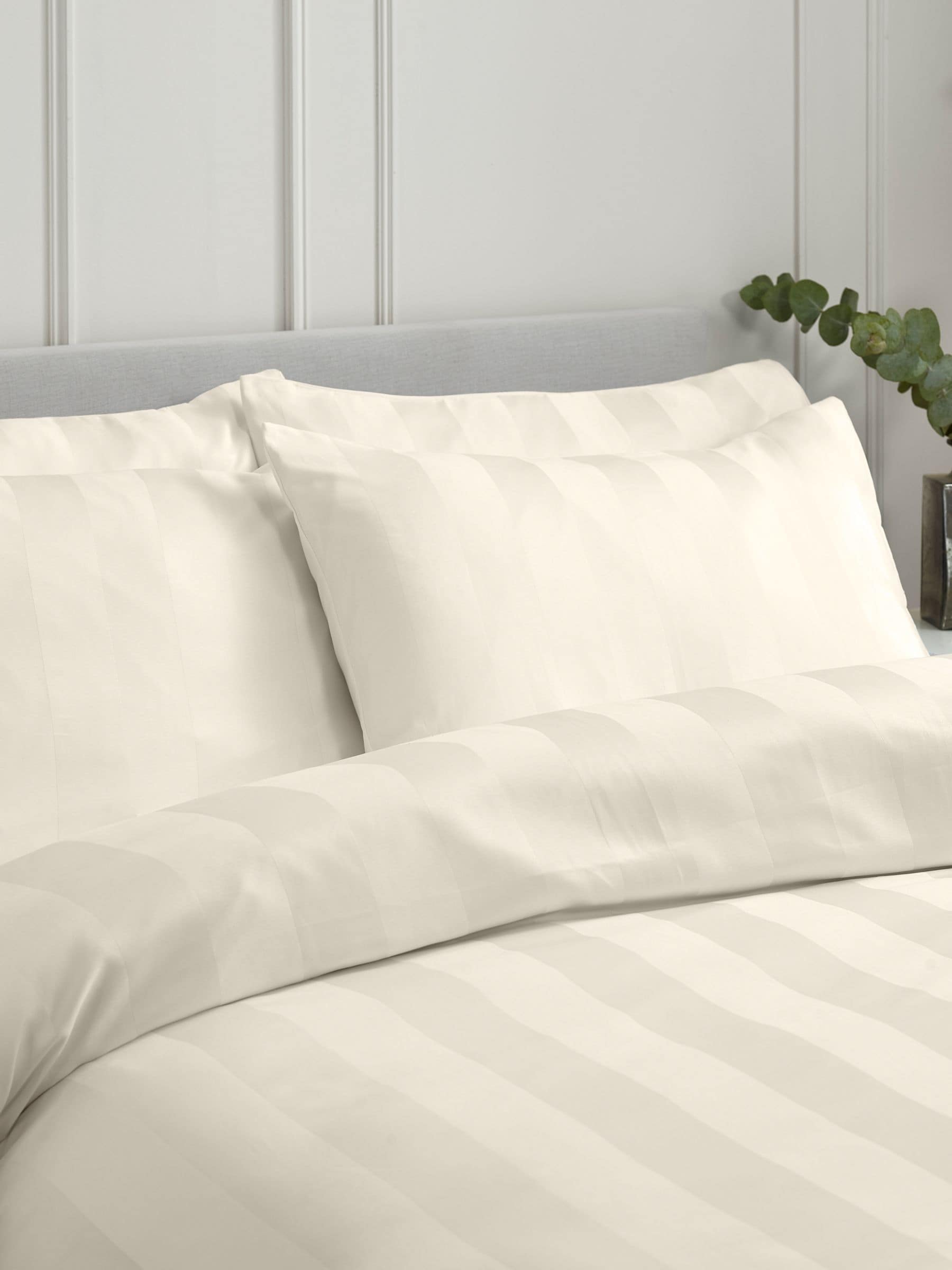 B&Q - So Soft Satin Stripe Standard Pillowcase Pack Of 4 Cream - Image 6