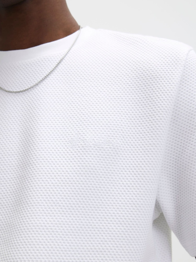 River Island White Slim Interlock T-Shirt & Short Set - Image 4 of 4 River Island White Slim Interlock T-Shirt & Short Set - Image 4 of 4
