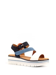 Blau - Lunar Issy Sandals - Bild 3 von 7
