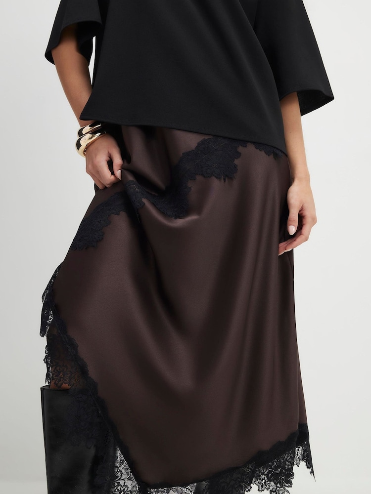 River Island Brown Petite Short Sleeve Lace Hybrid Maxi Dress - Image 4 of 4