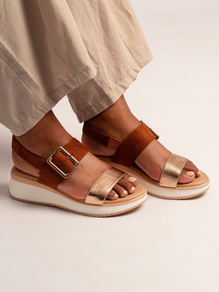 חום - Lunar סנדלים, דגם Dion - תמונה 1 מתוך 7