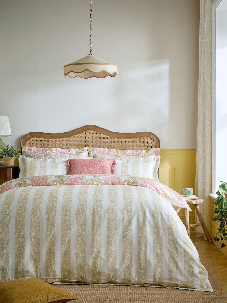 William Morris At Home Summer Yellow Compton Duvet Cover and Pillowcase Set - Image 2 of 8