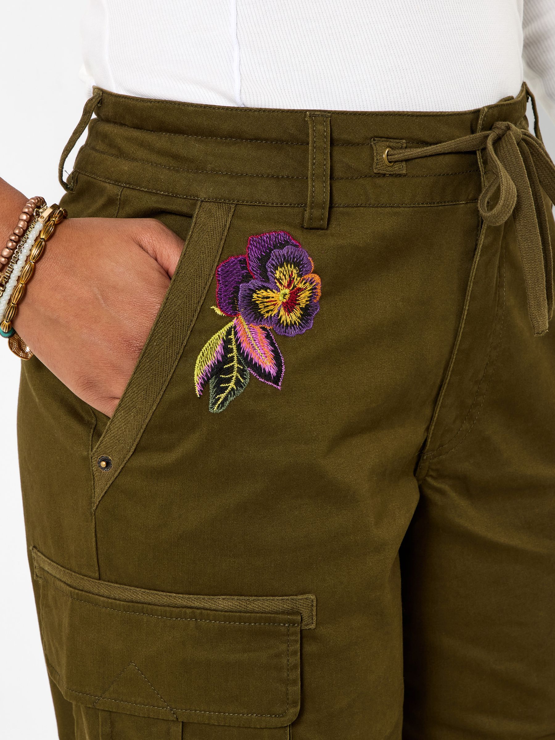 Next：日本 Joe Browns Remarkable 刺繍入りカーゴパンツ from Next Japan