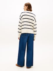 Tommy Hilfiger White Premium Knit Logo Embroidery Relaxed Jumper - Image 3 of 5