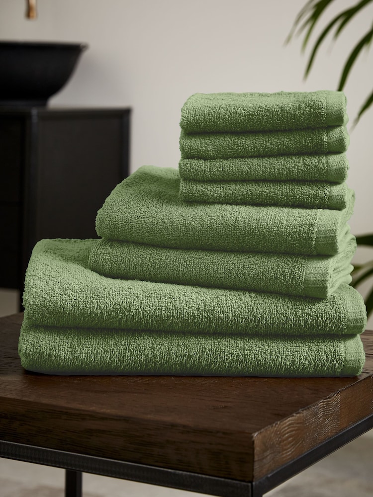 Catherine Lansfield Sage Green Quick Dry Towel Set - Image 1 of 3