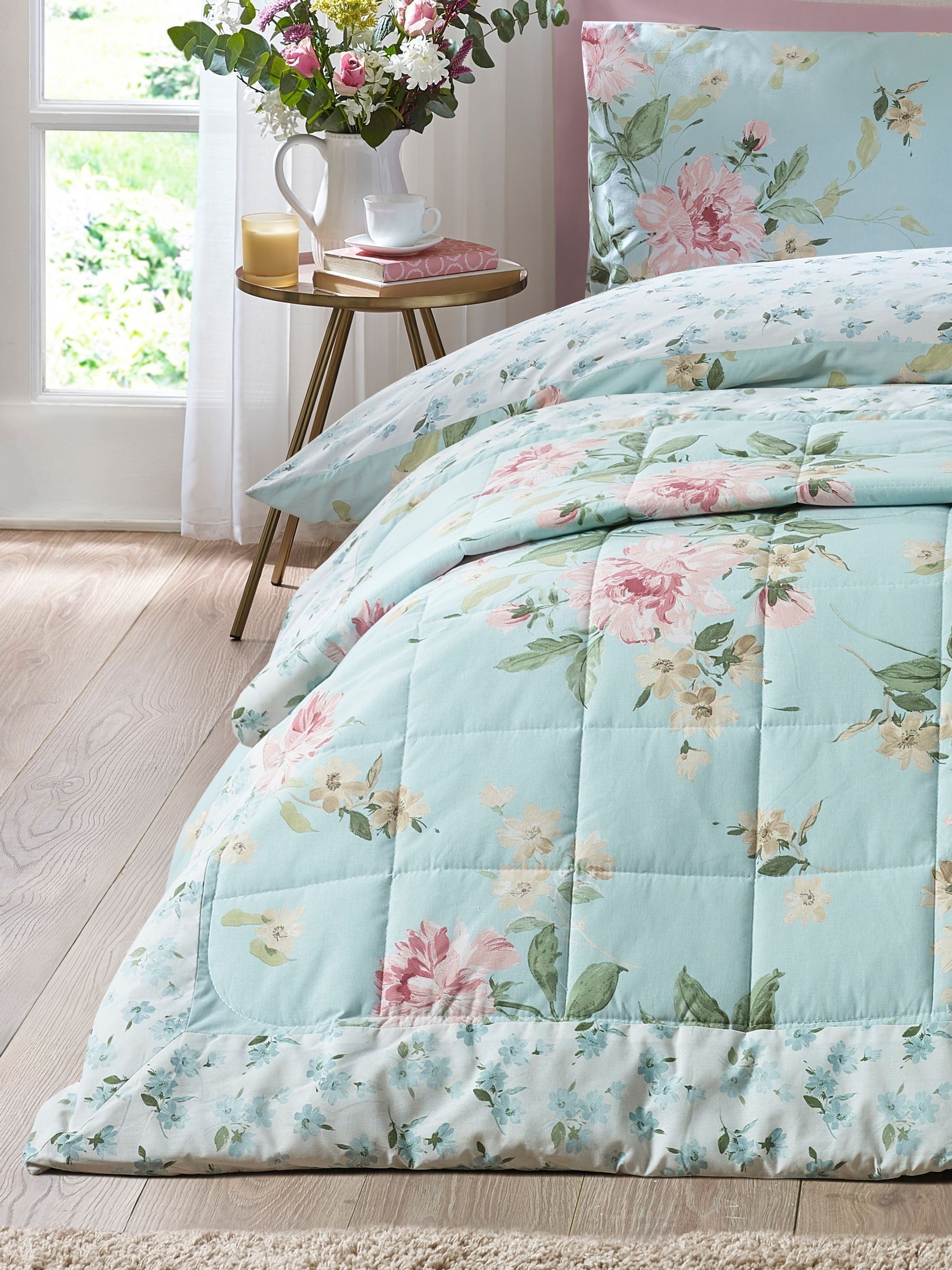 Catherine Lansfield Avebury Floral Reversible Quilted 220x230cm Bedspread Duck Egg Blue - Image 4