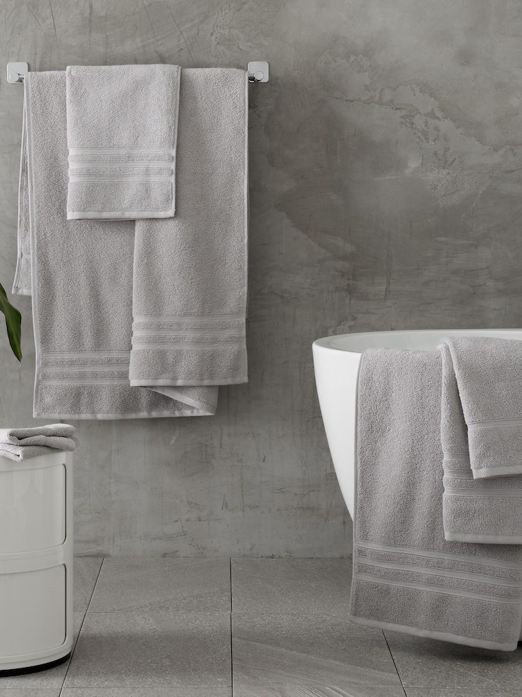 Catherine Lansfield 6 Piece Silver Zero Twist Towel Set - Image 1 of 3