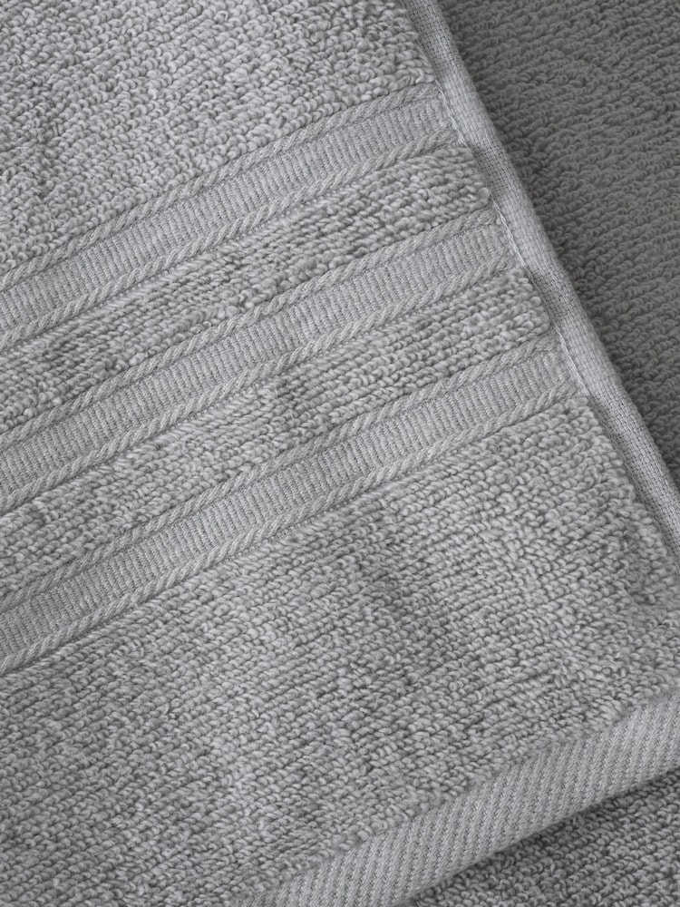 Catherine Lansfield 6 Piece Silver Zero Twist Towel Set - Image 2 of 3