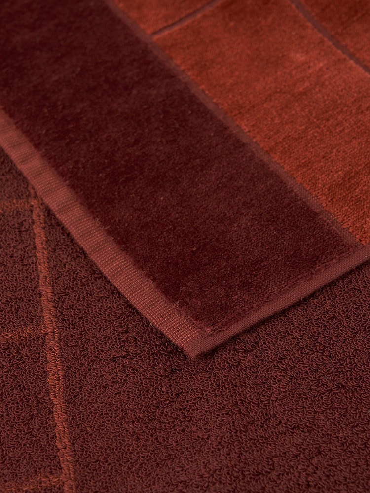 BOSS Home Lava Double B Towel - Image 6 of 6 BOSS Home Lava Double B Towel - Image 6 of 6