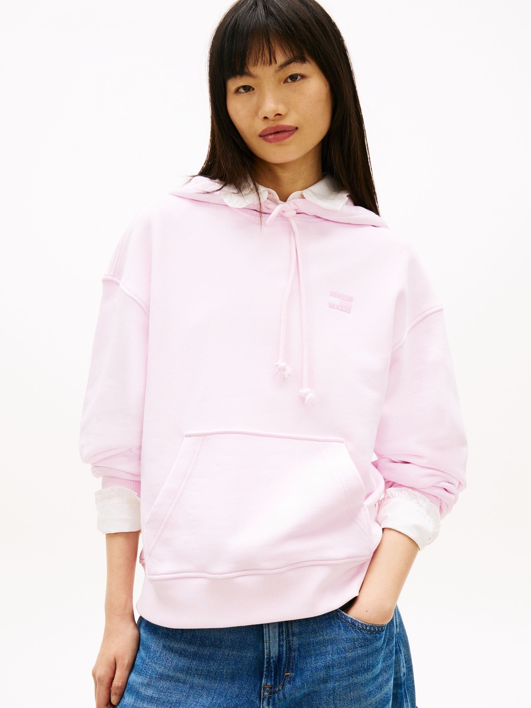 Tommy Jeans Women's Pink Badge Brushed Terry Boxy Hoodie - Image 1