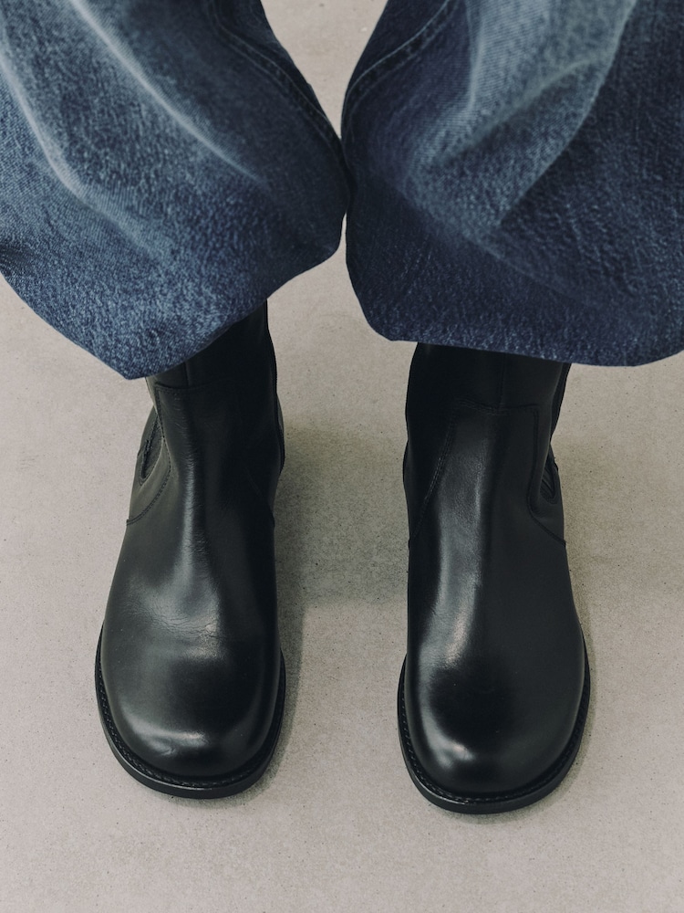 Μαύρο - Forever Comfort® Scround Toe Leather Chelsea Boots - Εικόνα 2 από 11 Μαύρο - Forever Comfort® Scround Toe Leather Chelsea Boots - Εικόνα 2 από 11