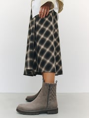 Gray - Forever Comfort® Black Casual Zip Chelsea Boots - Larawan 3 ng 6