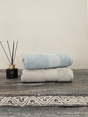 Casa Lusso Silver Cloud Charm Hotel Micro Modal and Turkish Cotton Bath Sheet - Image 4 of 4