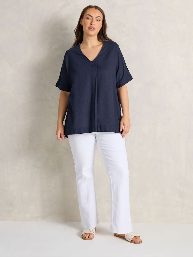 أزرق - قميص مطوي من الكتان الفاخر بكُم قصير من Evans - Image 2 of 5 أزرق - قميص مطوي من الكتان الفاخر بكُم قصير من Evans - Image 2 of 5