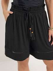 Yours Curve Black Ladder Insert Shorts - Image 4 of 5