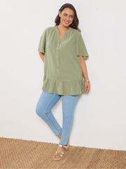 Yours Curve Green Cheesecloth Button Through Top - Image 2 of 5