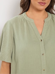 Yours Curve Green Cheesecloth Button Through Top - Image 4 of 5