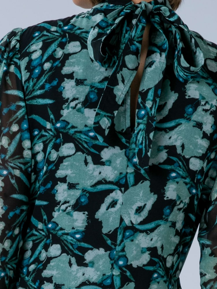 green blue floral dress The Green Sweetheart Neck Floral Slip Mini Dress main image 1