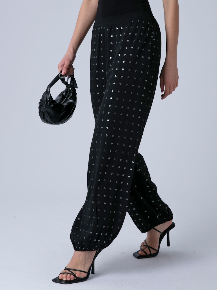 שחור - Religion Embellished Kara Balloon Trousers - תמונה 1 מתוך 7