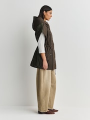 Weekend MaxMara Brown Origano Sleeveless Puffer Jacket - Image 2 of 5