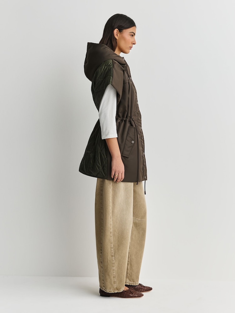 Weekend MaxMara Brown Origano Sleeveless Puffer Jacket - Image 2 of 5 Weekend MaxMara Brown Origano Sleeveless Puffer Jacket - Image 2 of 5