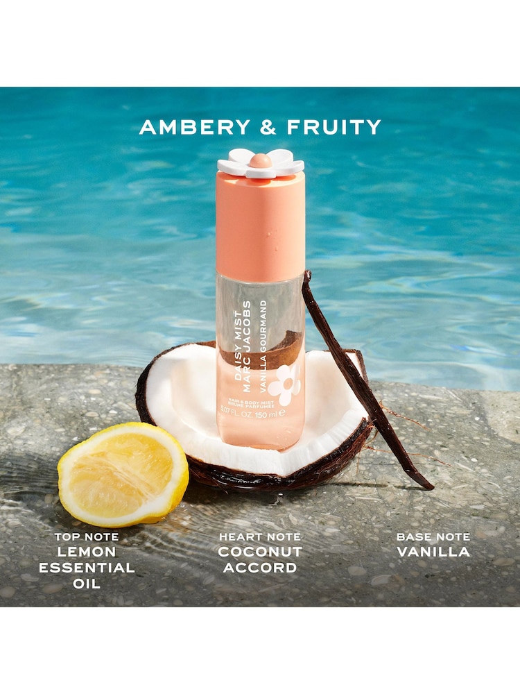 Marc Jacobs Light Orange Daisy Hair & Body Mist 150ml - Image 2 of 5 Marc Jacobs Light Orange Daisy Hair & Body Mist 150ml - Image 2 of 5