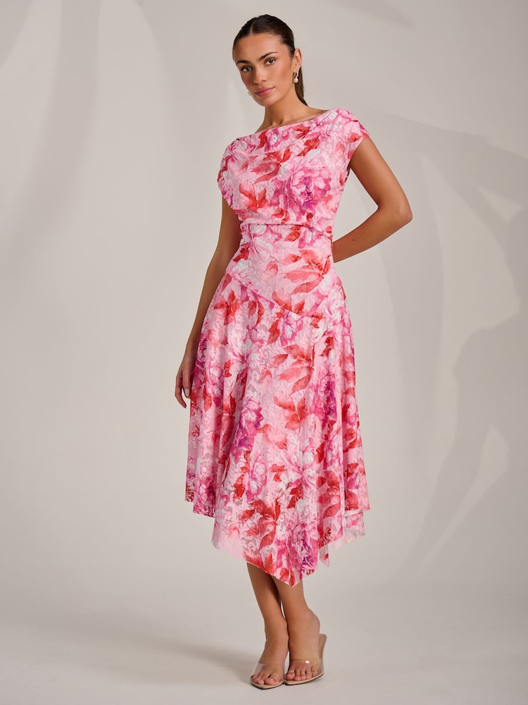 Jolie Moi epäsymmetrinen kuviollinen pitsimekko drapeerauksella - Kuva 1 / 7