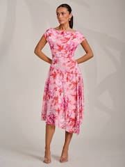 Jolie Moi epäsymmetrinen kuviollinen pitsimekko drapeerauksella - Kuva 4 / 7