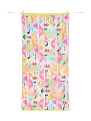 منشفة شاطئ سريعة الجفاف من Dock & Bay - Image 2 of 5