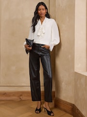 Crno - Love & Roses PU Balon kroj Pantalone - Slika 3 od 4