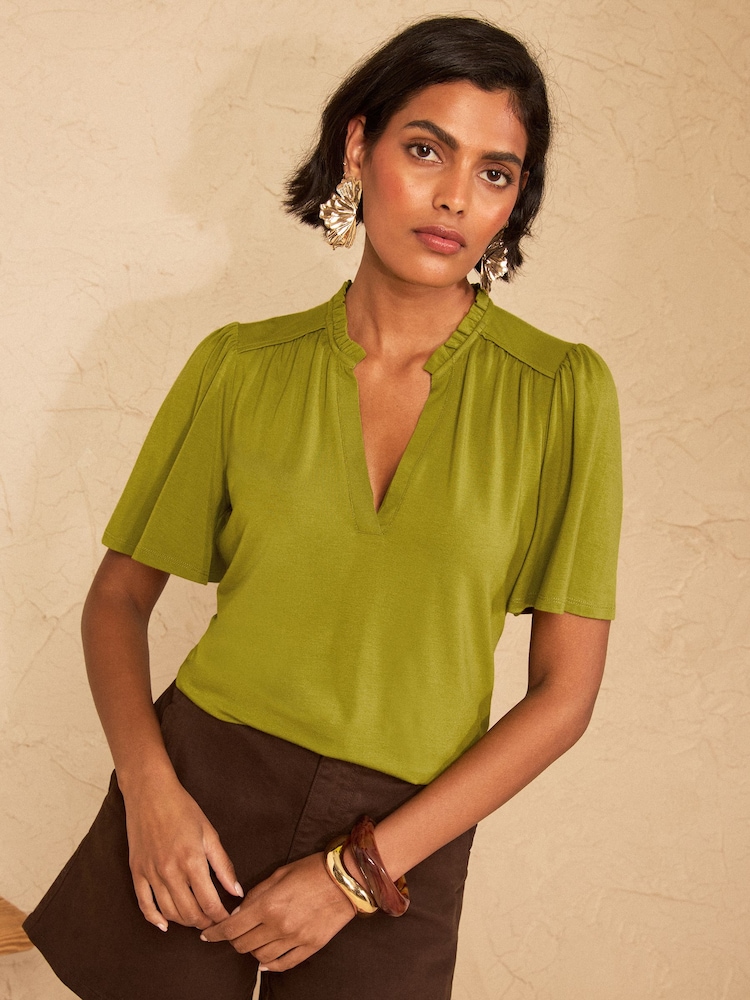 Verde lima - Love & Roses Notch Neck Flutter Sleeve T-Shirt - Imagen 1 de 4
