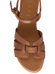 بني - Ravel Interwoven Footbed Leather Sandals - صورة 4 من 4