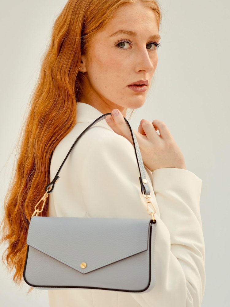 Apatchy Blue The Munro Leather Shoulder Bag - Image 6 of 6