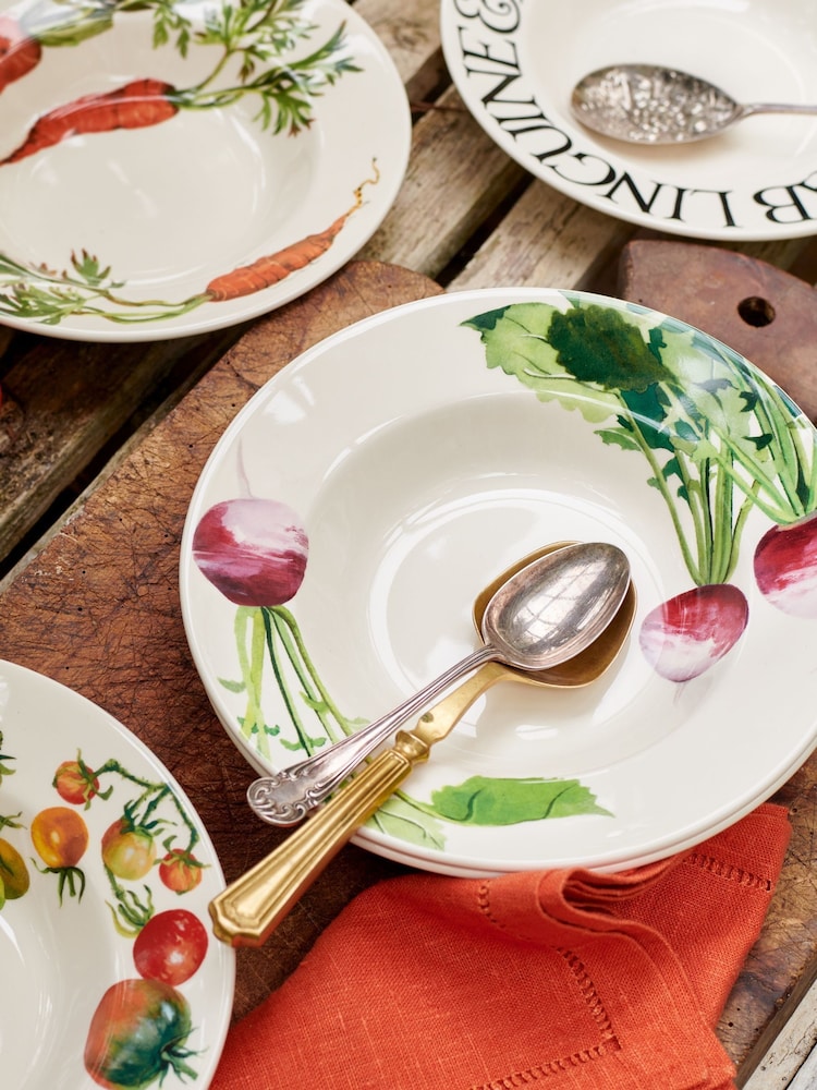 Emma Bridgewater Cream Turnip Soup Plate - Image 1 of 4