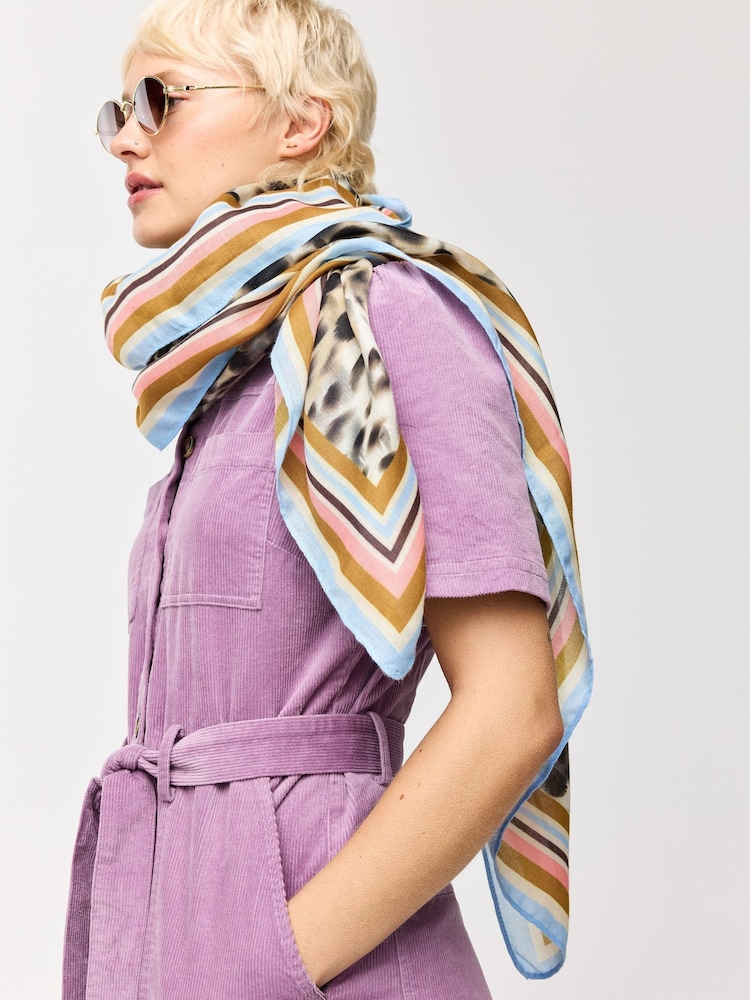 Oliver Bonas Leichter Schal mit Animal-Print - Bild 5 von 5