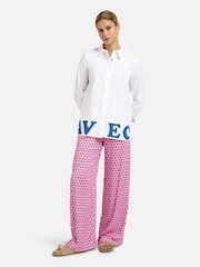 Smith & Soul White Shirt Blouse With "AVEC AMOUR" Slogan - Image 4 of 7