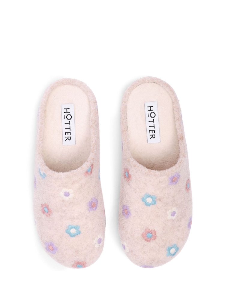 Hotter White Standard Fit Season Slip-On Slippers - Image 4 of 4 Hotter White Standard Fit Season Slip-On Slippers - Image 4 of 4