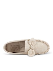 Totes Natural Isotoner Linen Bow Moccasin Slippers - Image 3 of 4