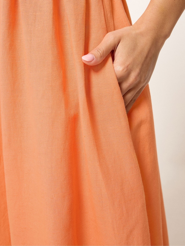 برتقالي - فستان متوسط الطول بحمالات من PixieGirl Petite - Image 4 of 4 برتقالي - فستان متوسط الطول بحمالات من PixieGirl Petite - Image 4 of 4