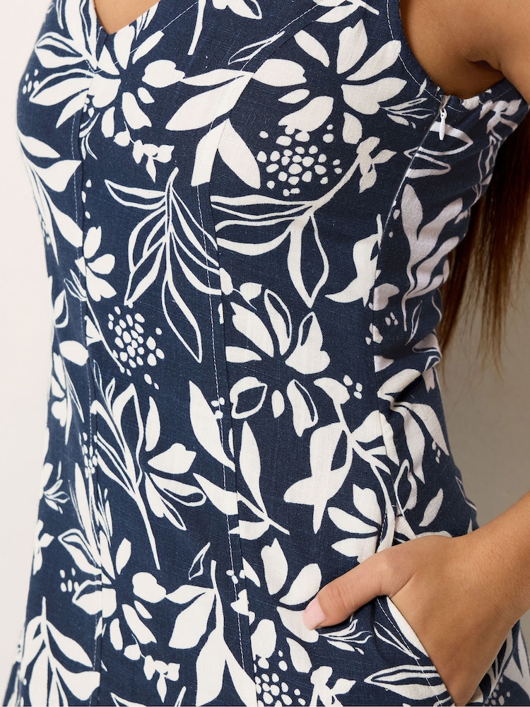 M&Co Blue Petite V-Neck Fit & Flare Linen Blend Dress - Image 4 of 4