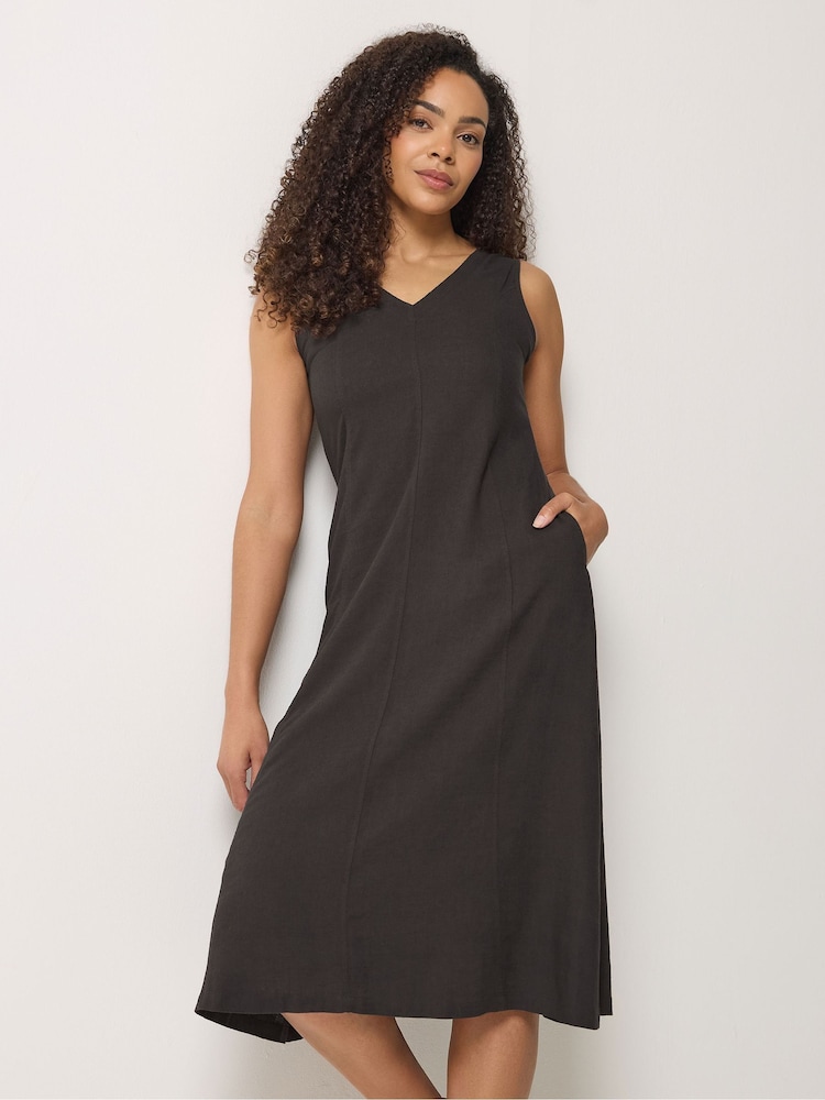 M&Co Brown V-Neck Fit & Flare Linen Blend Dress - Image 2 of 6 M&Co Brown V-Neck Fit & Flare Linen Blend Dress - Image 2 of 6