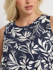 M&Co Blue Abstract Floral Linen Blend Best Top - Image 4 of 4