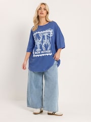 Yours Curve Bon Voyage' Slogan T-Shirt - תמונה 2 מתוך 5