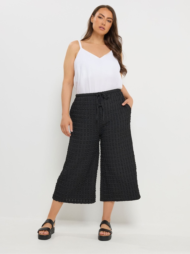 Yours Curve Black Bubble Textured Cropped Trousers - Image 2 of 5