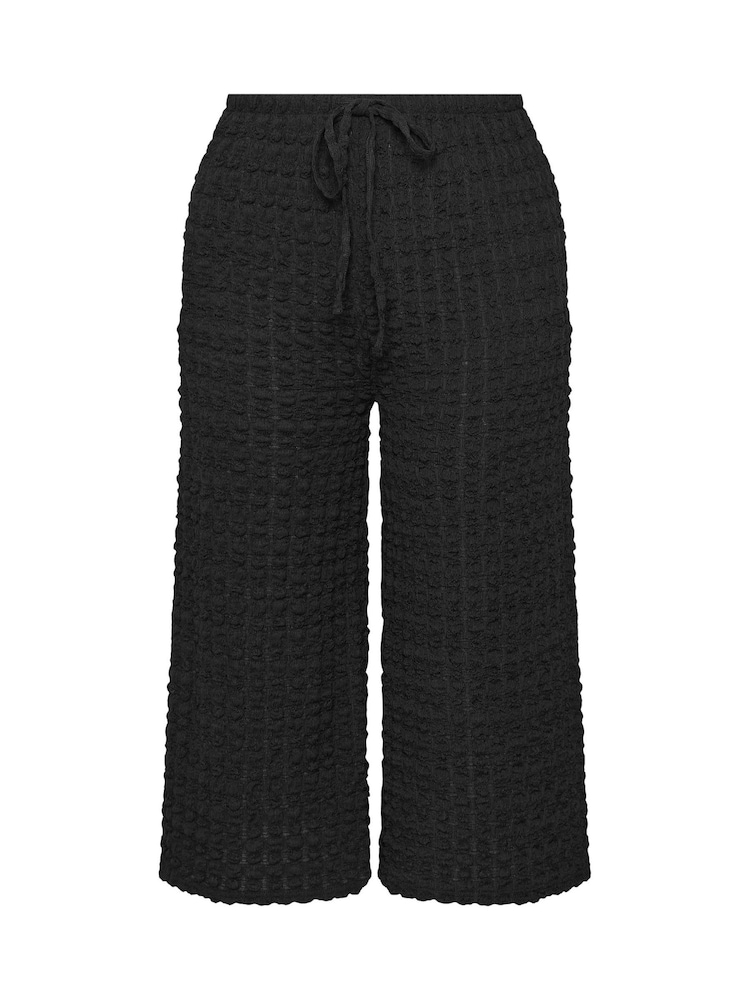 Yours Curve Black Bubble Textured Cropped Trousers - Image 5 of 5